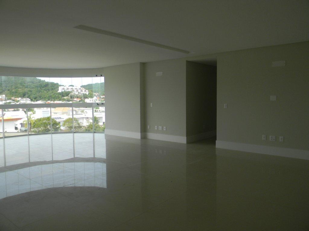 Apartamento à venda com 3 quartos, 136m² - Foto 4