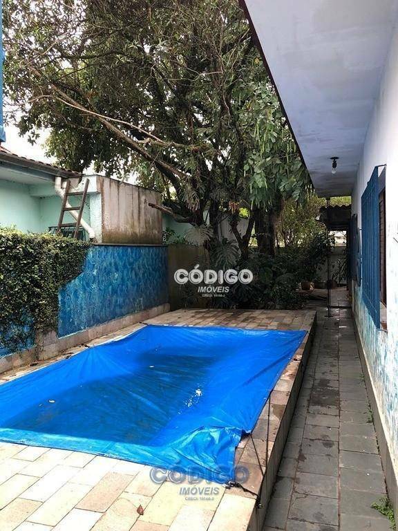 Casa à venda e aluguel com 4 quartos, 300m² - Foto 3