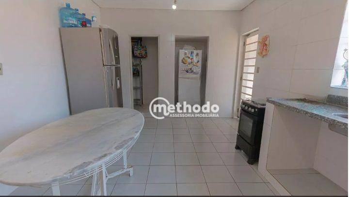 Casa à venda com 3 quartos, 220m² - Foto 27