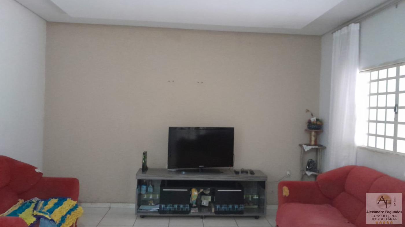 Casa à venda com 3 quartos, 450m² - Foto 12