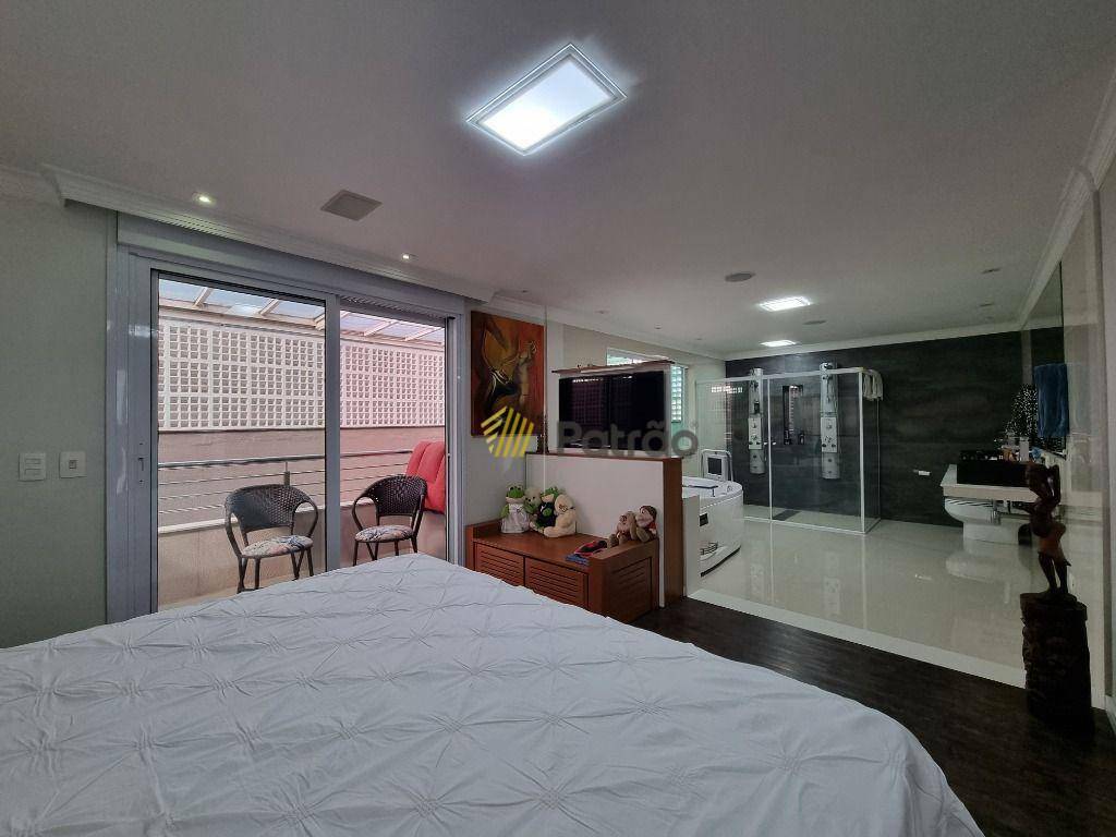 Sobrado à venda com 4 quartos, 381m² - Foto 4