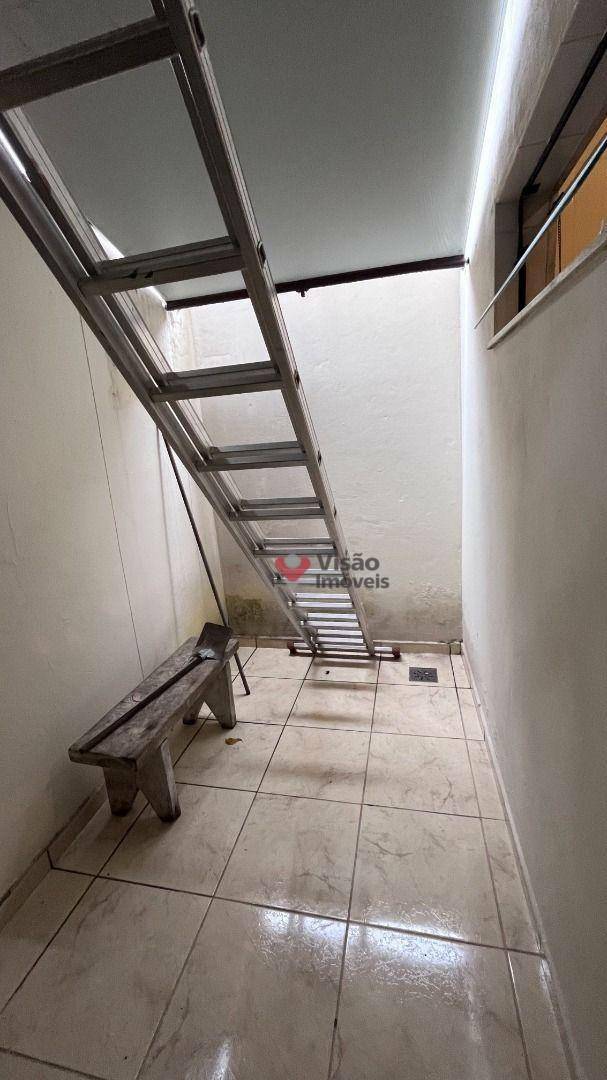 Sobrado à venda com 3 quartos, 180M2 - Foto 38