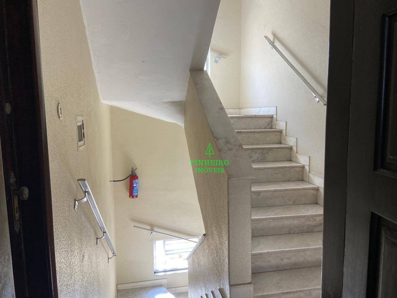 Apartamento à venda com 3 quartos, 83m² - Foto 22