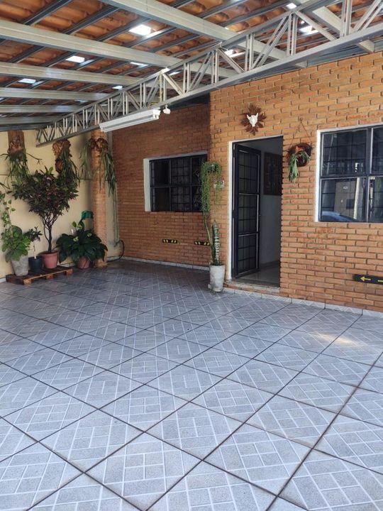 Casa à venda com 2 quartos, 220m² - Foto 15