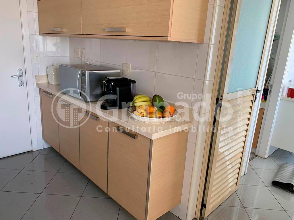 Apartamento à venda com 4 quartos, 179m² - Foto 5