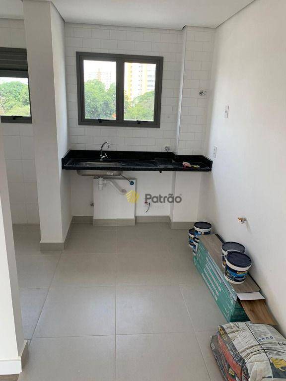 Apartamento à venda com 2 quartos, 69m² - Foto 6