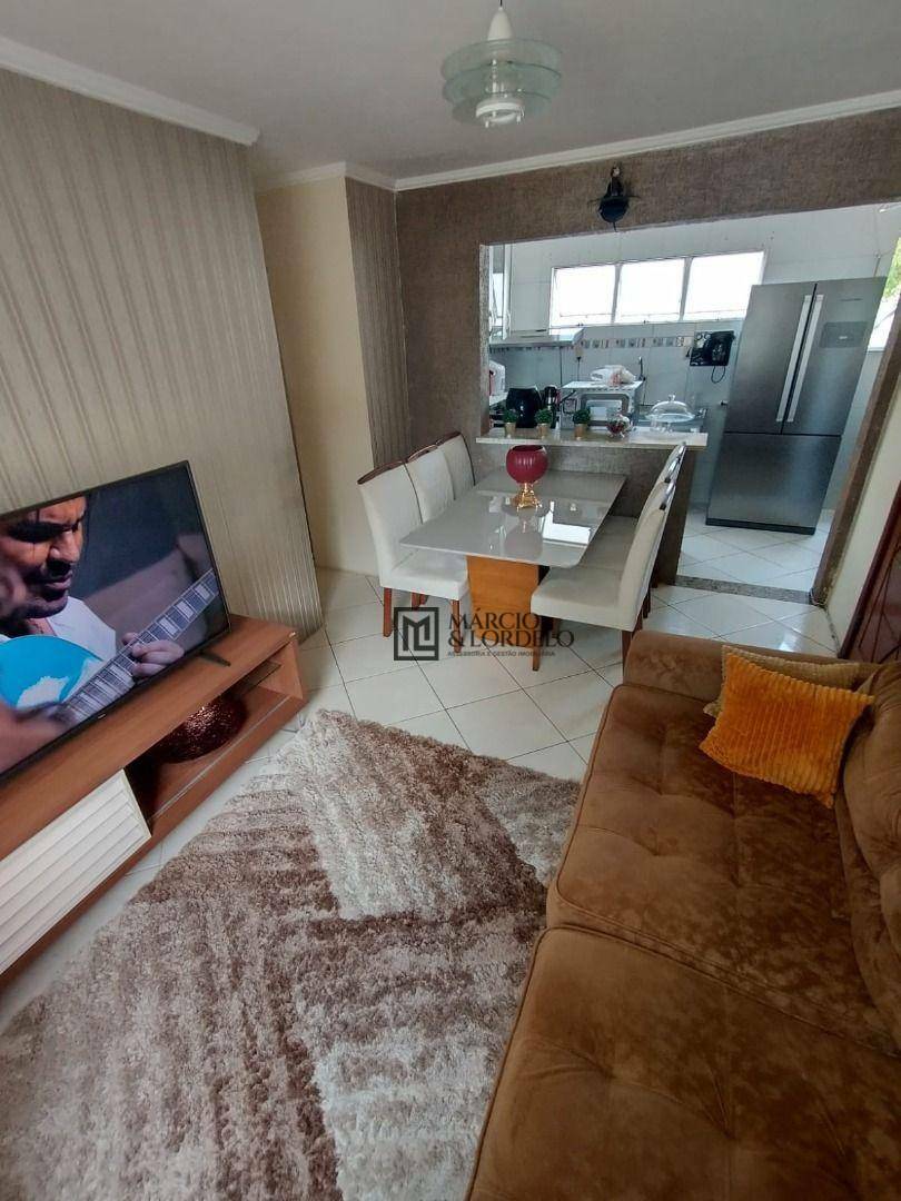 Apartamento à venda com 3 quartos, 70m² - Foto 1