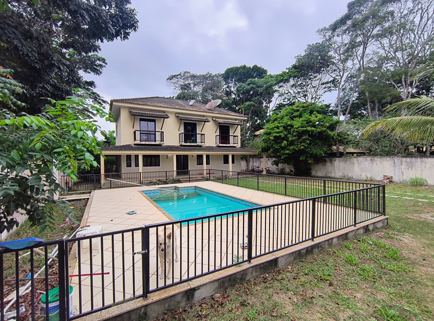 Casa à venda com 6 quartos, 950m² - Foto 1