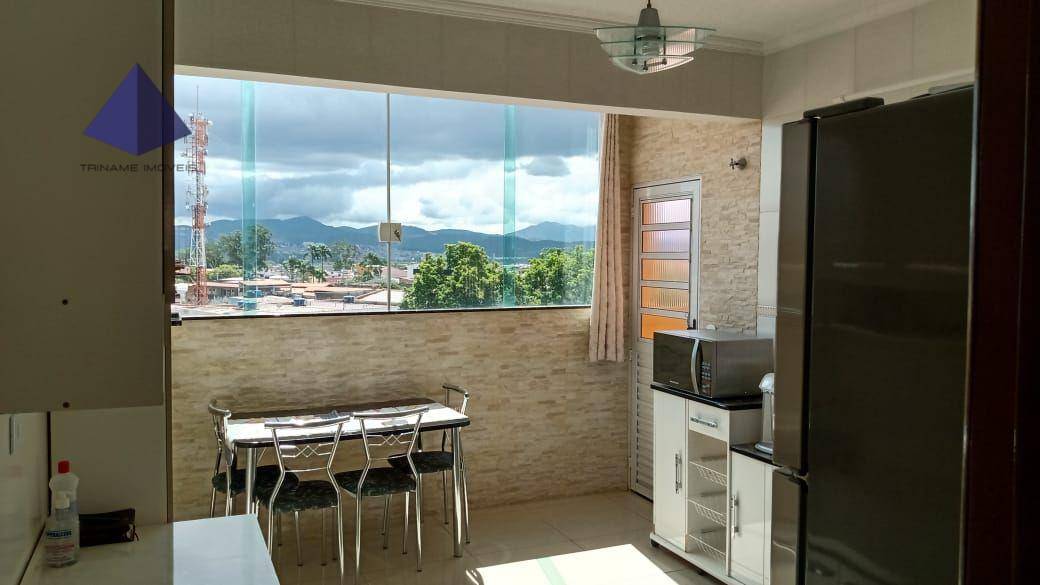 Sobrado à venda com 2 quartos, 138m² - Foto 1