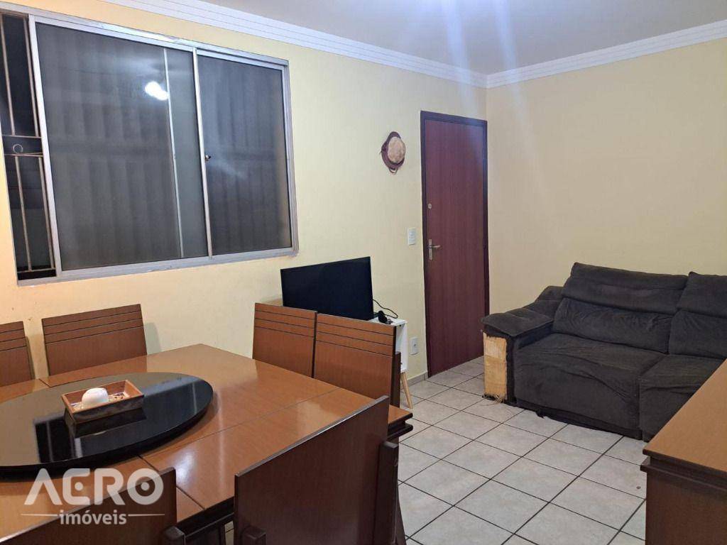 Apartamento à venda com 2 quartos, 58m² - Foto 1
