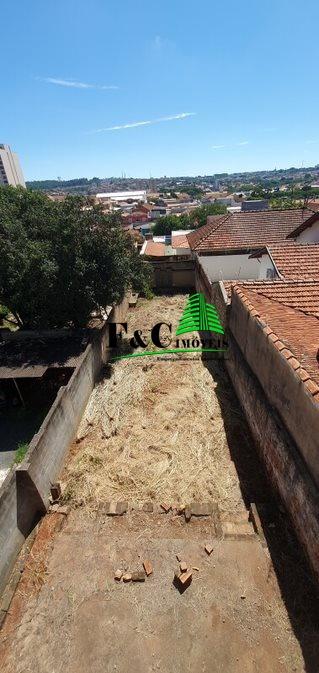 Casa para alugar com 3 quartos, 300m² - Foto 10