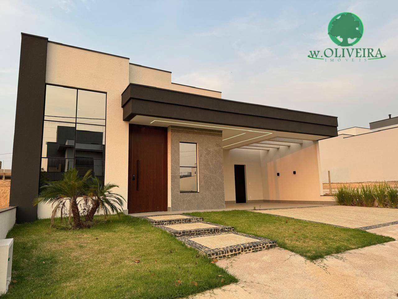 Casa de Condomínio à venda com 3 quartos, 192m² - Foto 1