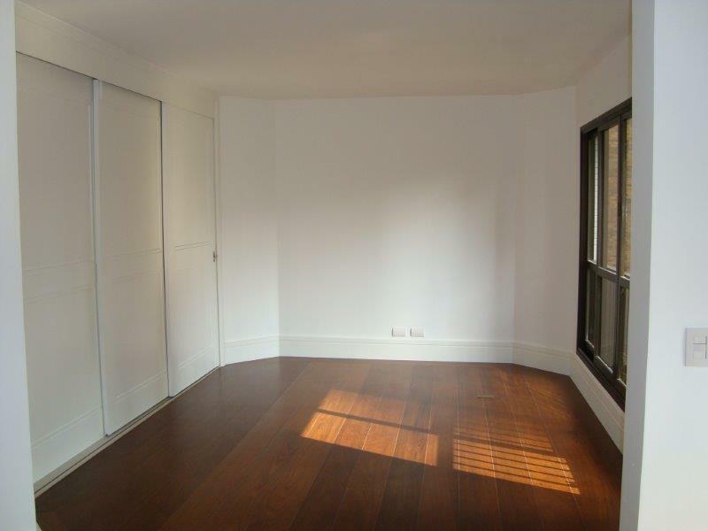 Apartamento à venda com 3 quartos, 210m² - Foto 8