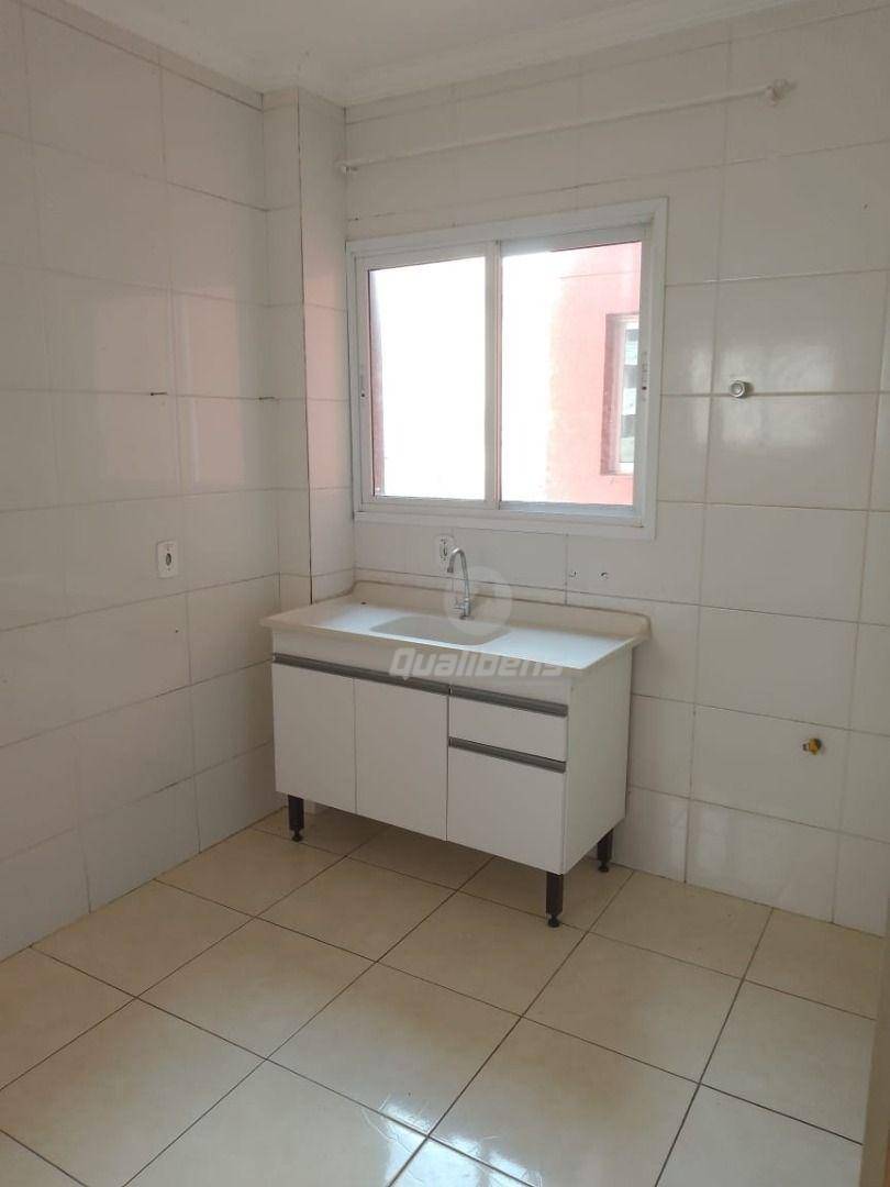 Apartamento para alugar com 2 quartos, 75m² - Foto 2