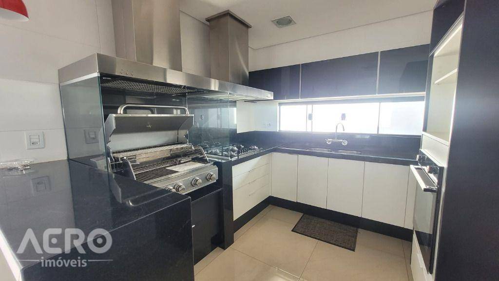 Casa de Condomínio à venda com 3 quartos, 226m² - Foto 42