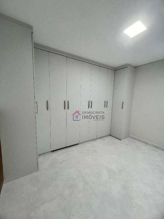 Sobrado à venda com 3 quartos, 210m² - Foto 26