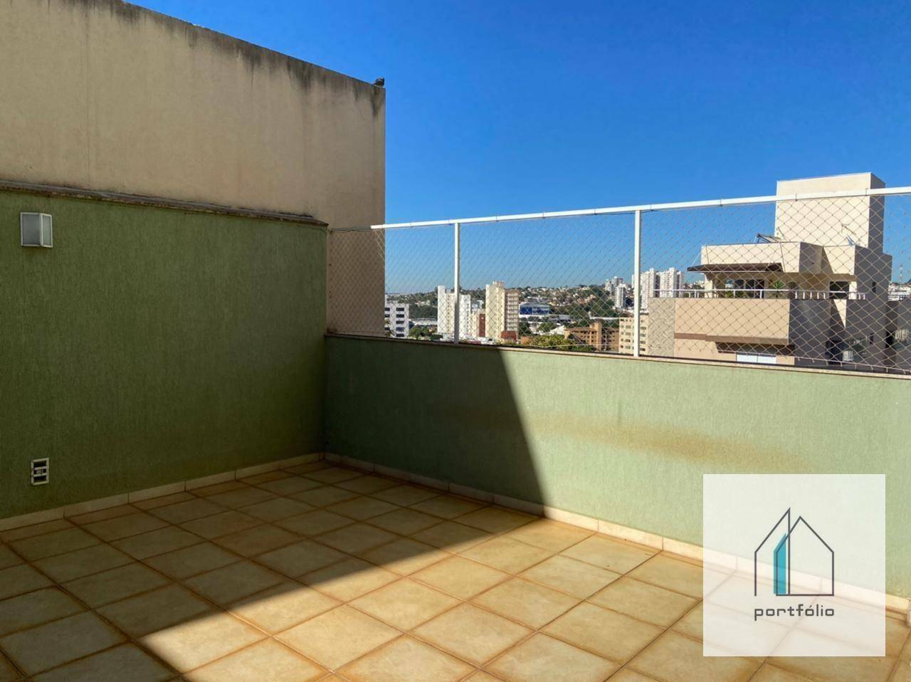 Apartamento à venda com 3 quartos, 150m² - Foto 8