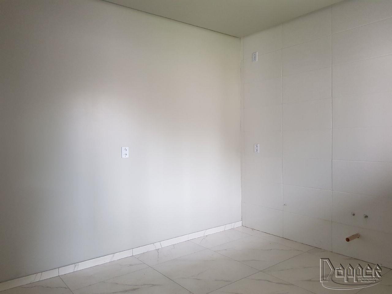 Casa à venda com 3 quartos, 112m² - Foto 3