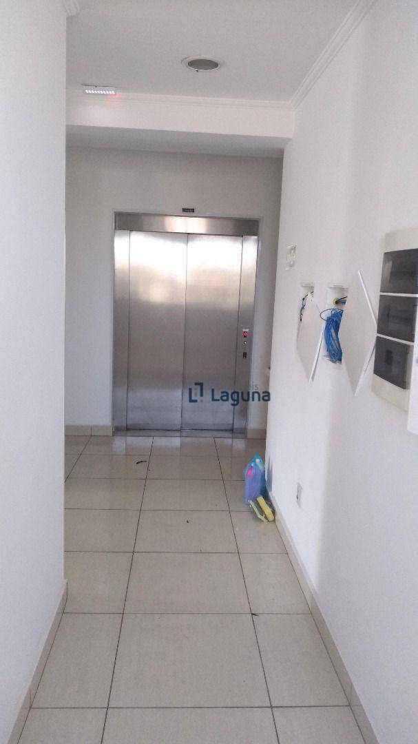 Prédio Inteiro para alugar, 696m² - Foto 2