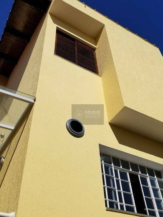 Sobrado à venda e aluguel com 3 quartos, 202m² - Foto 15