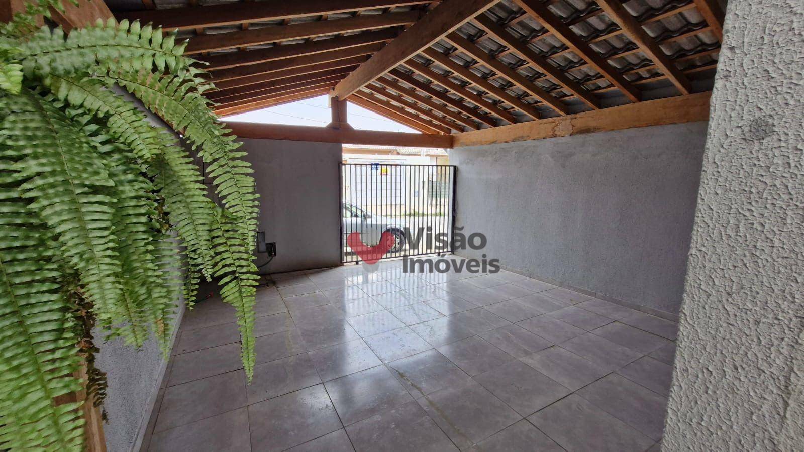 Casa à venda com 2 quartos, 107m² - Foto 1