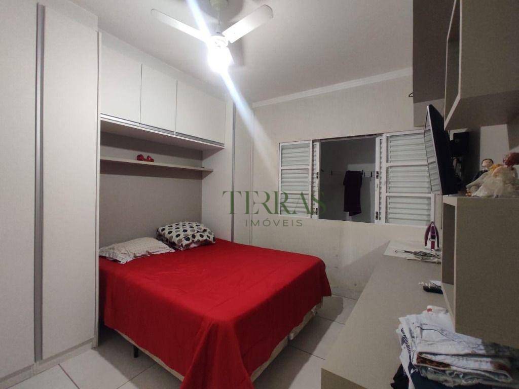 Casa à venda com 3 quartos, 105m² - Foto 14