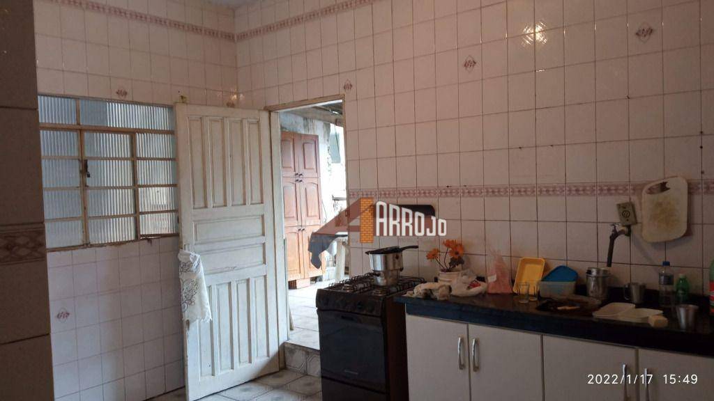 Casa à venda com 1 quarto, 250m² - Foto 24