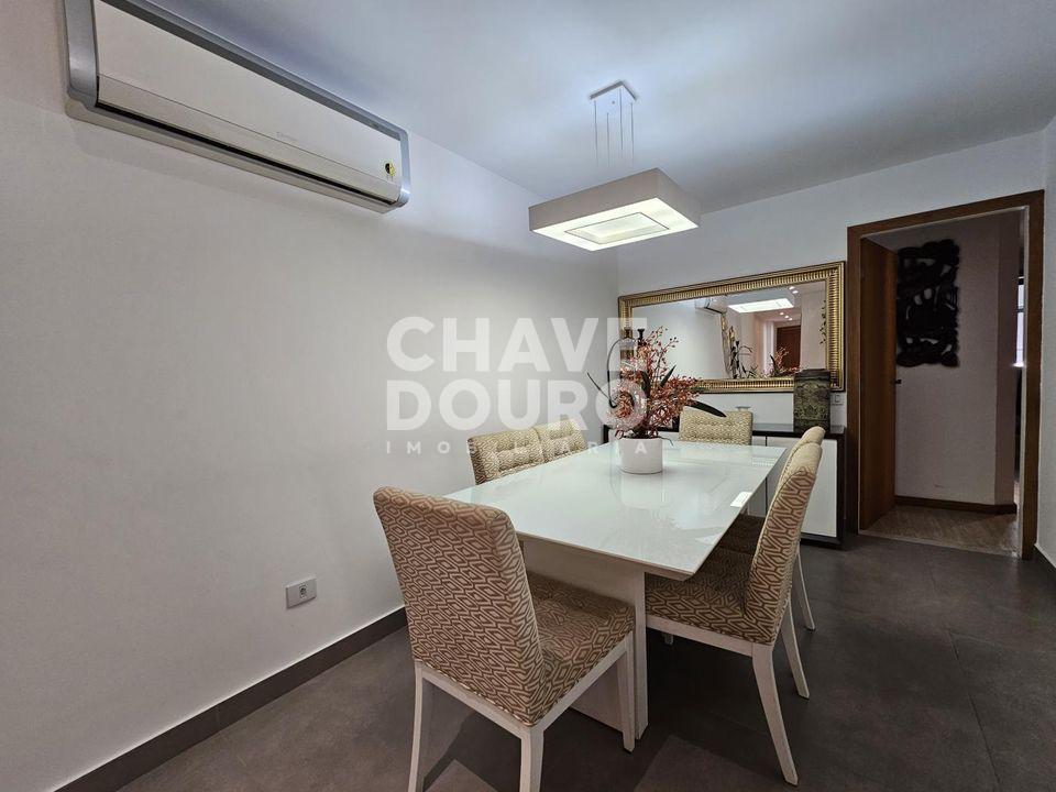 Apartamento à venda com 4 quartos, 150m² - Foto 3