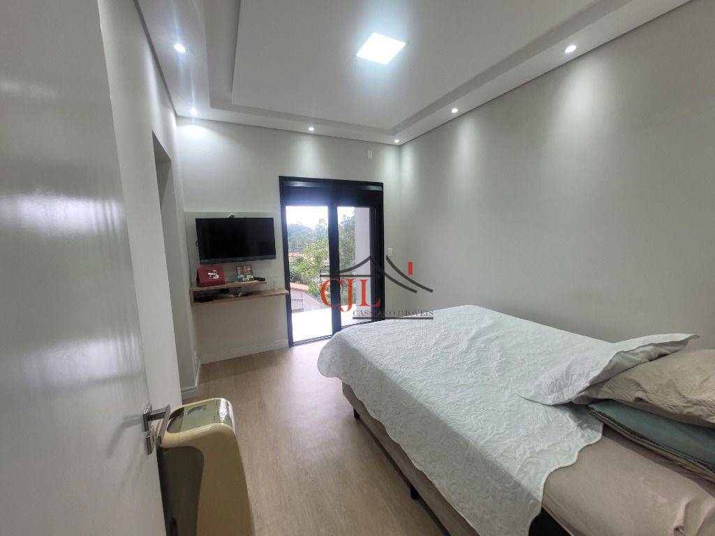 Casa à venda com 3 quartos, 250M2 - Foto 13