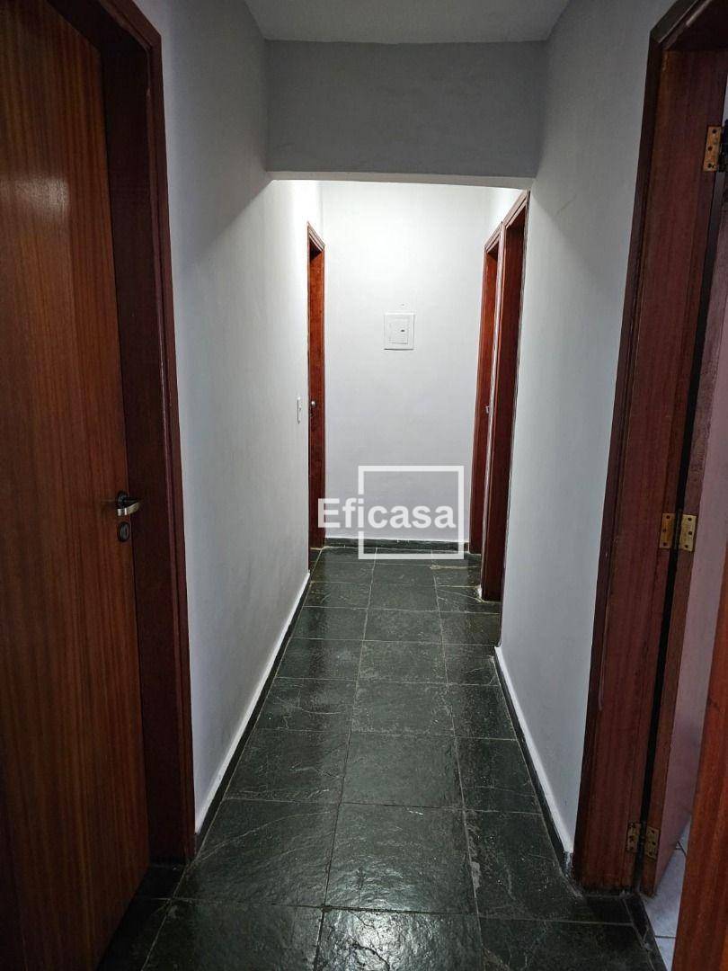 Casa à venda com 3 quartos, 288m² - Foto 13