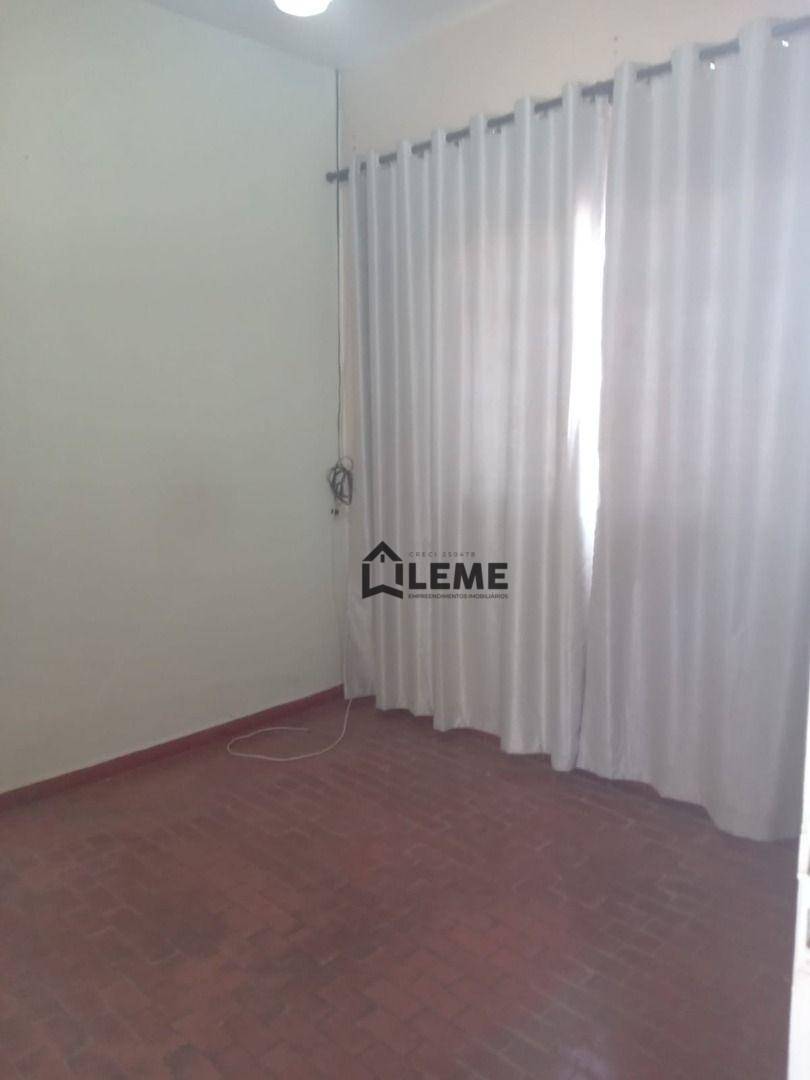 Casa à venda com 3 quartos, 129m² - Foto 11