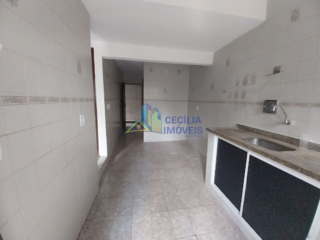 Casa à venda com 2 quartos, 60m² - Foto 12