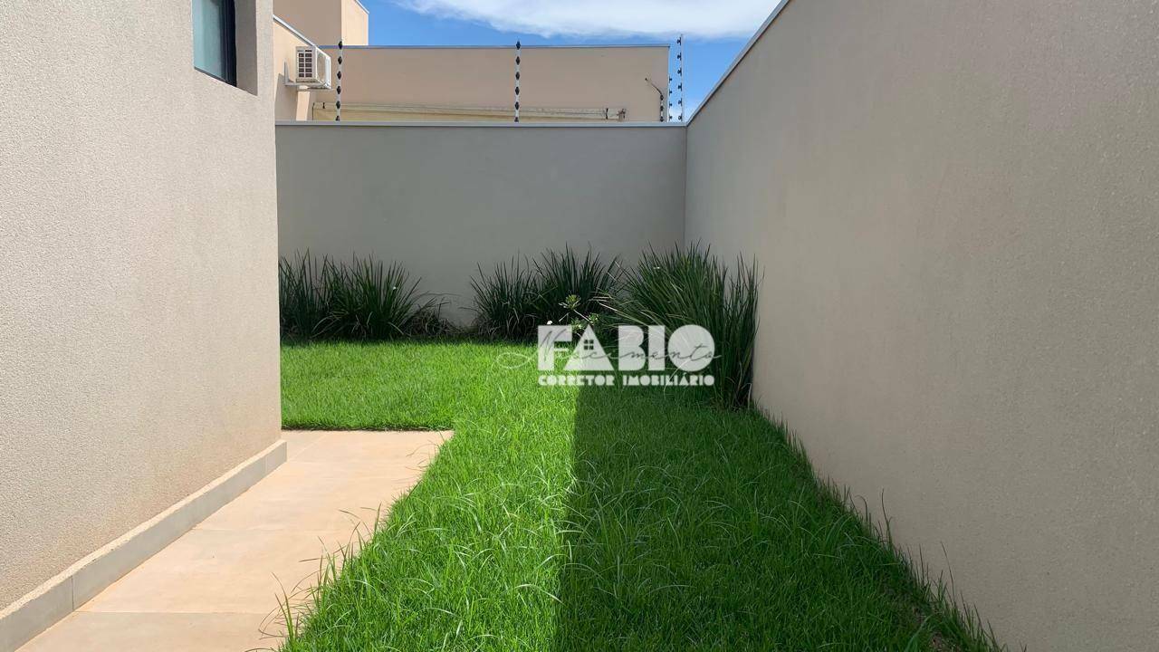 Casa à venda com 3 quartos, 119m² - Foto 10