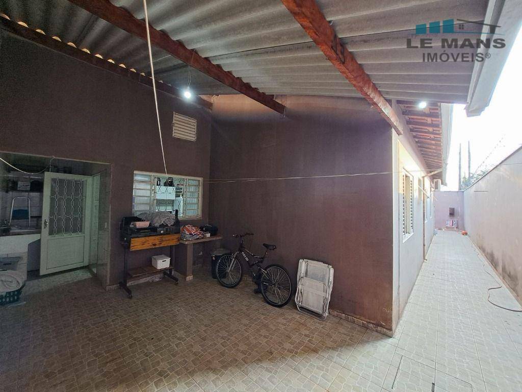 Casa à venda com 3 quartos, 105m² - Foto 13