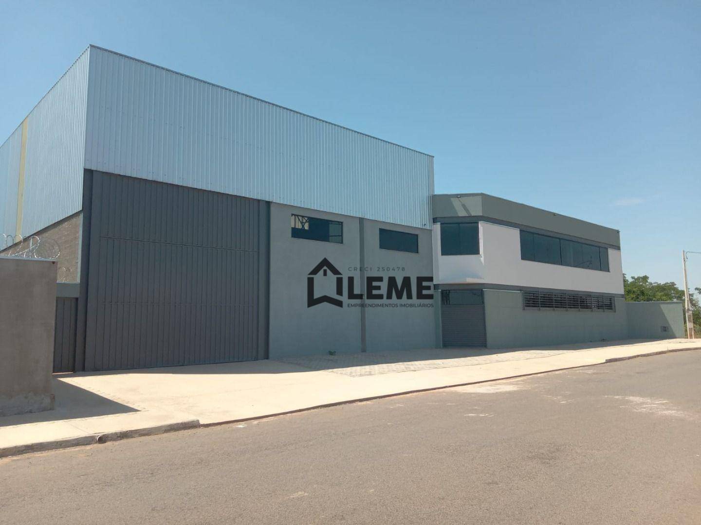 Depósito-Galpão-Armazém para alugar, 745m² - Foto 1