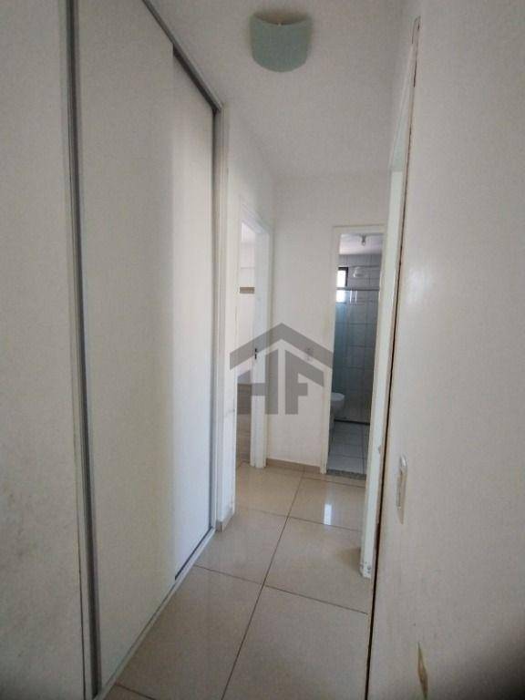 Apartamento à venda com 3 quartos, 74m² - Foto 17