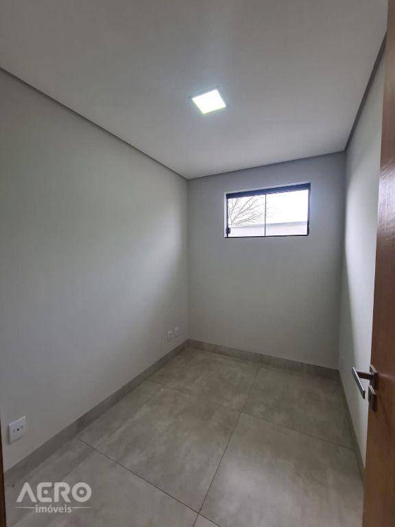 Casa de Condomínio à venda com 3 quartos, 225m² - Foto 14