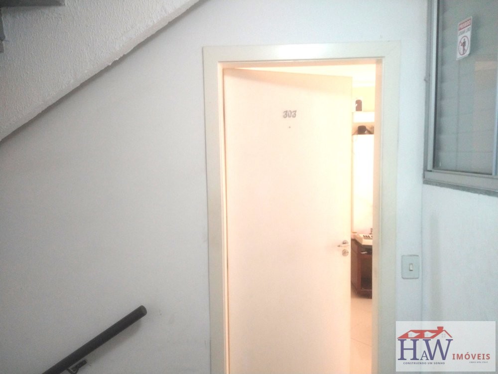 Apartamento para alugar com 2 quartos, 25m² - Foto 13