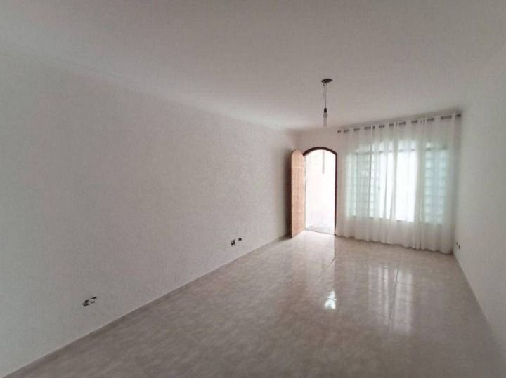 Sobrado para alugar com 3 quartos, 111m² - Foto 2