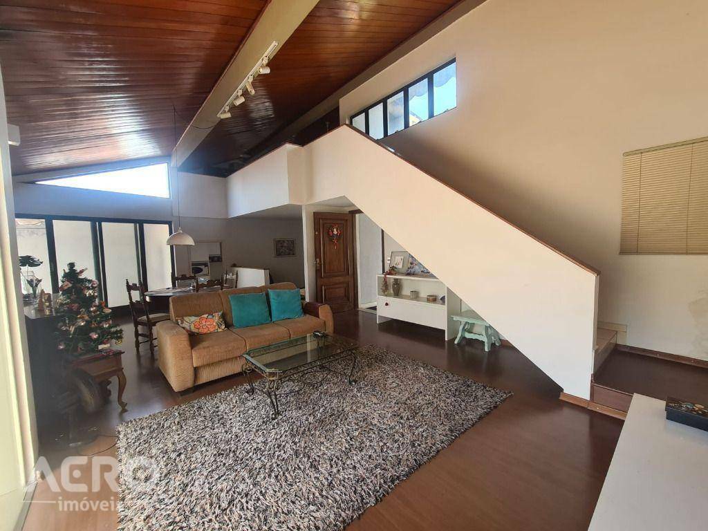 Casa à venda com 3 quartos, 347m² - Foto 29