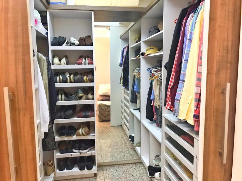 Apartamento à venda com 4 quartos, 275m² - Foto 11