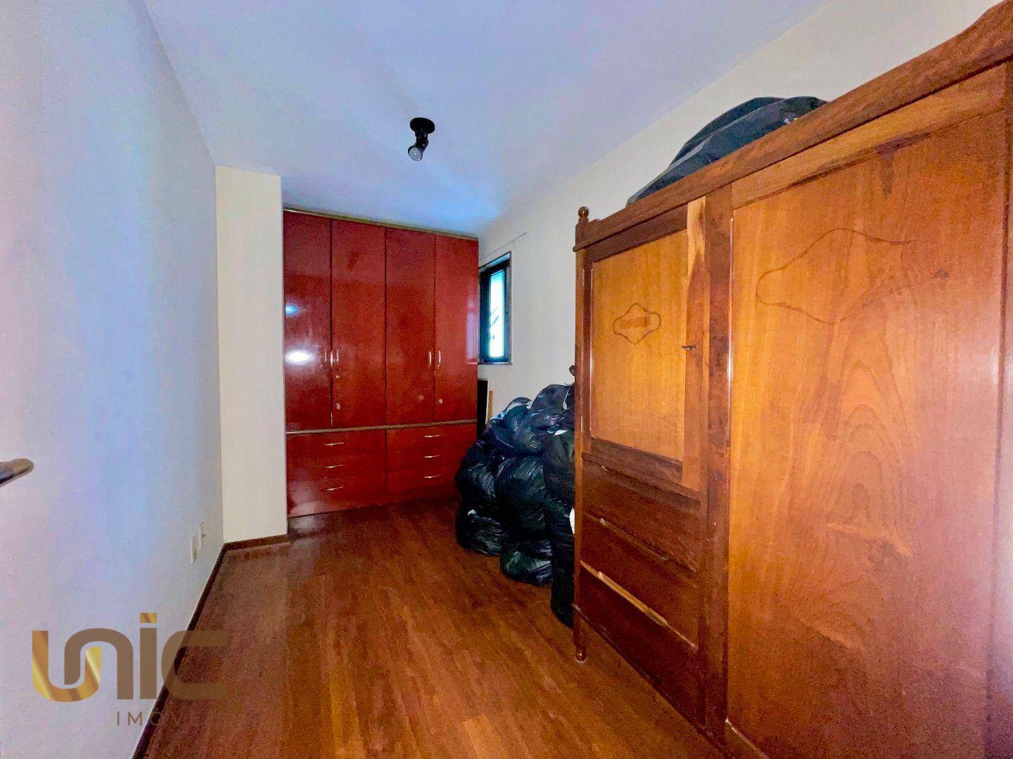 Apartamento à venda com 3 quartos, 121m² - Foto 12