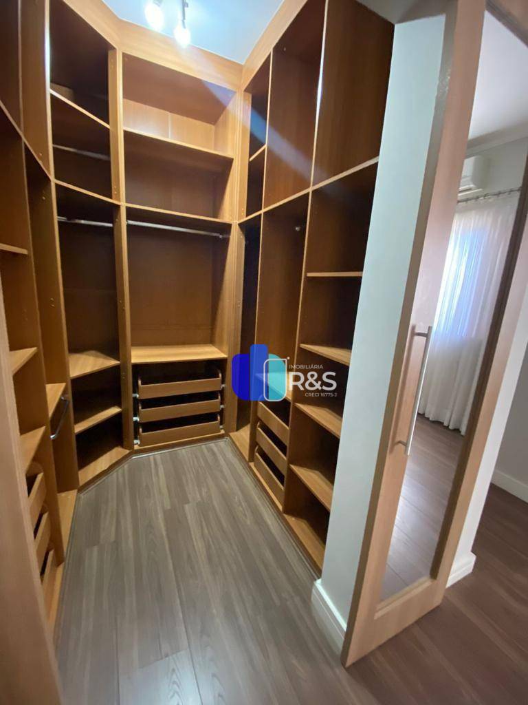 Casa de Condomínio à venda e aluguel com 3 quartos, 246m² - Foto 33