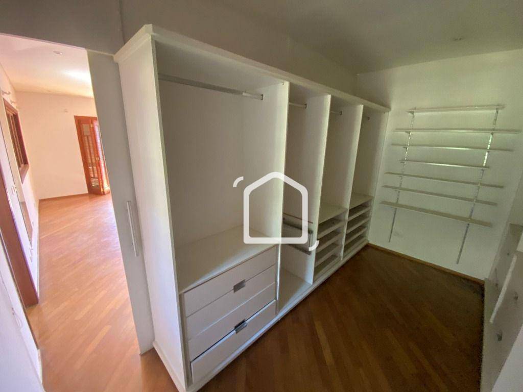 Casa para alugar com 4 quartos, 300m² - Foto 31