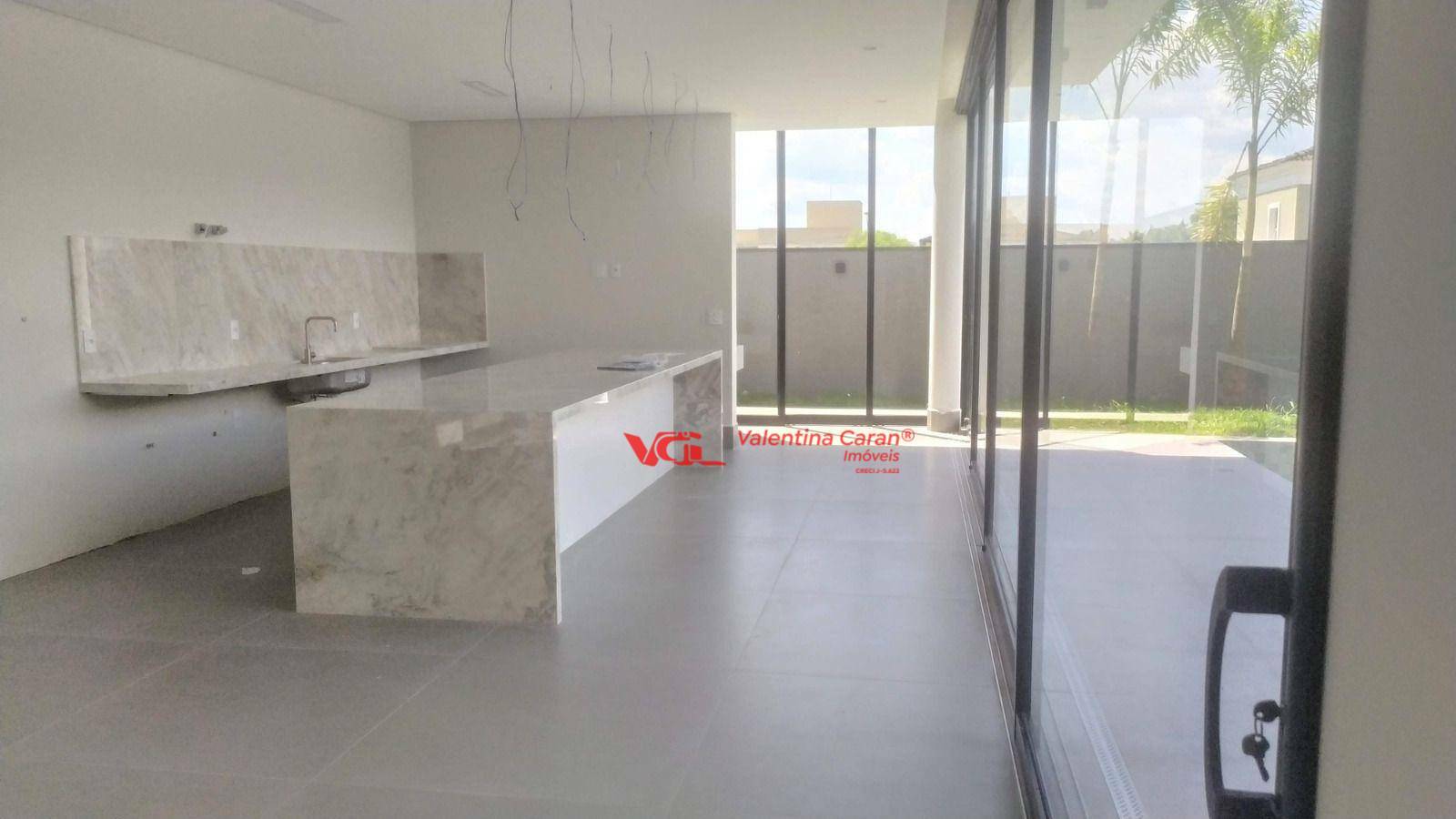 Sobrado à venda com 5 quartos, 450m² - Foto 4