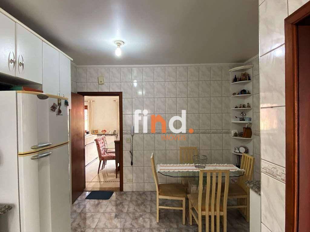 Casa de Condomínio à venda com 3 quartos, 361m² - Foto 13