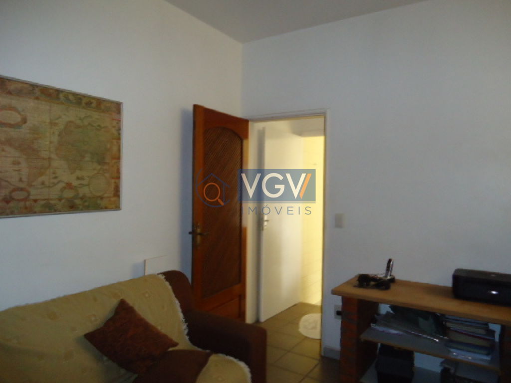 Casa à venda com 3 quartos, 227m² - Foto 15