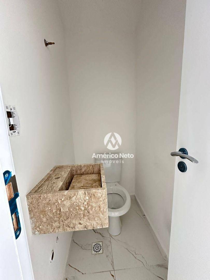 Sobrado à venda com 3 quartos, 120m² - Foto 2