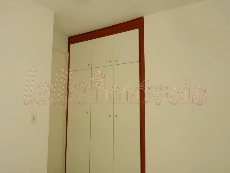 Apartamento para alugar com 2 quartos, 70m² - Foto 18