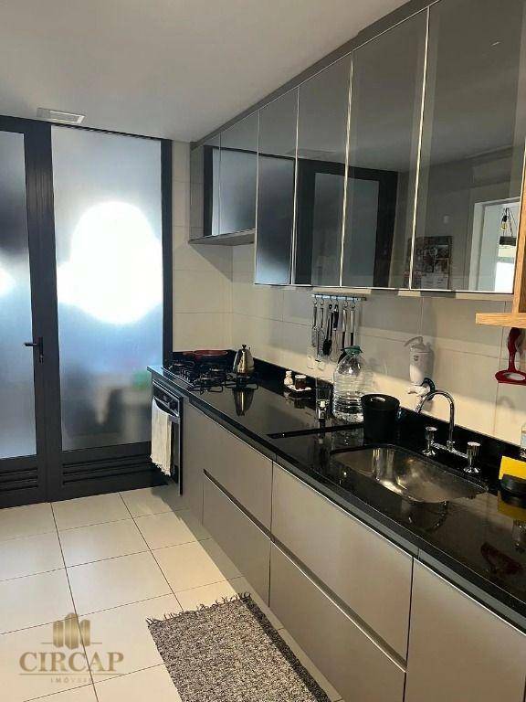 Apartamento à venda com 3 quartos, 118m² - Foto 3